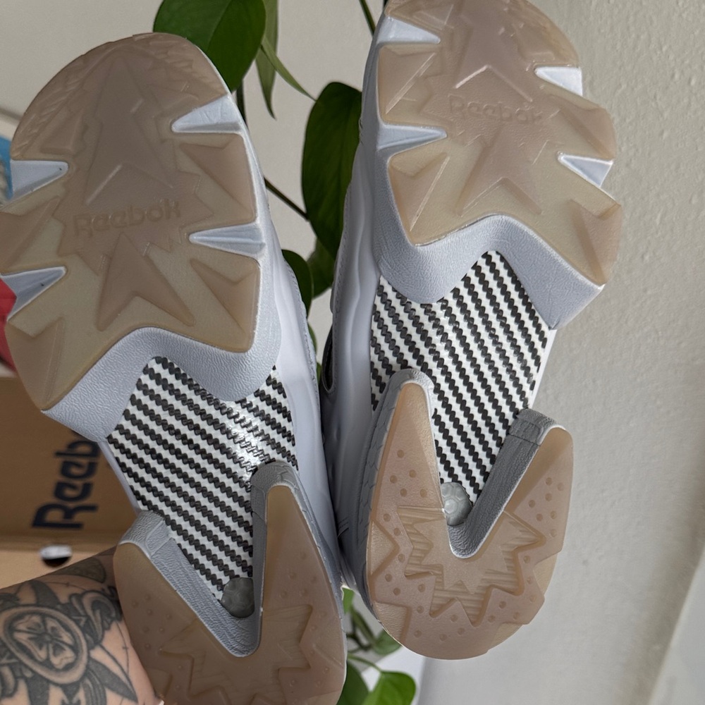 Reebok Classic Men’s Instapump Fury with box - Picture 4 of 4